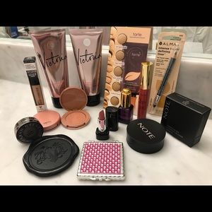 Makeup bundle-great brands!